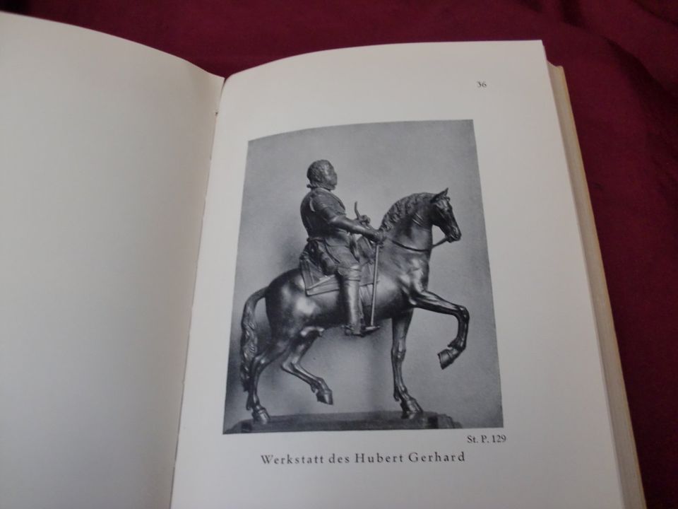 Buch. Barock Plastik von 1924. in Düren