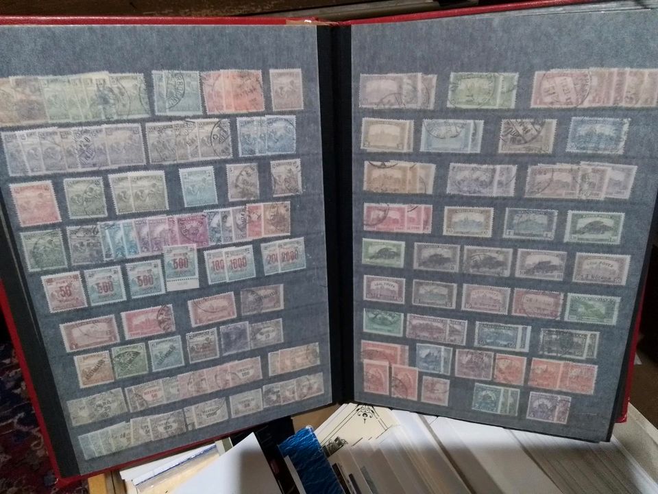 Briefmarkensammlung Ungarn lagerbuch gebracht und ungebraucht in Mönchengladbach