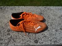 Puma ultra Fussballschuhe neuwertig Gr 44,5 Kunstrasen neuwertig Niedersachsen - Bendestorf Vorschau