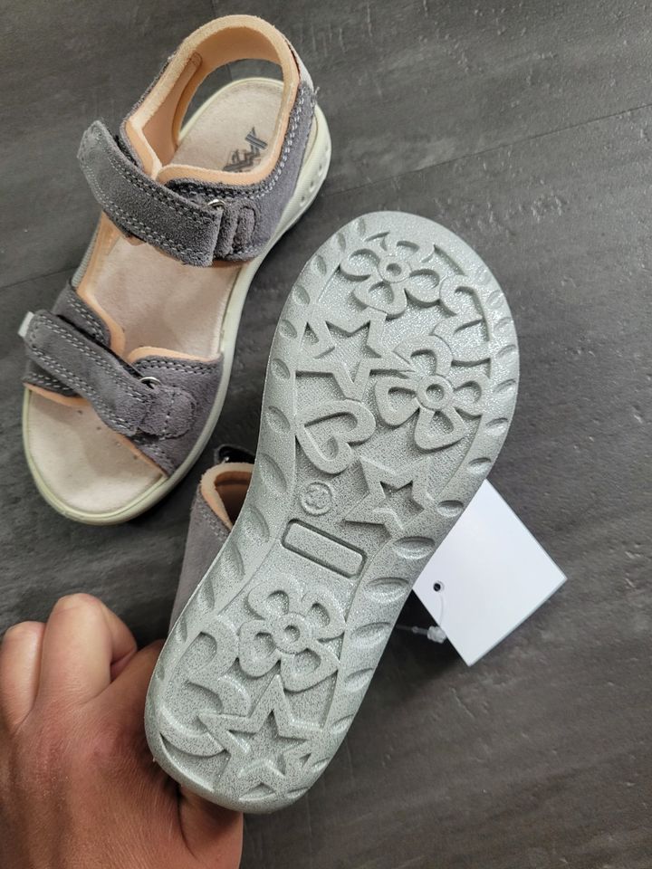 Mädchen Leder Sandalen v. Imac Gr. 30 neu in Seligenstadt