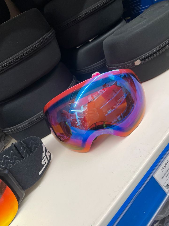 Skibrille Snowboardbrille Schneebrille für Damen und Herren NEU in Berlin