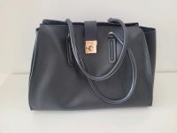 Furla Schultertasche Peggy L Handtasche schwarz Leder Frankfurt am Main - Bergen-Enkheim Vorschau