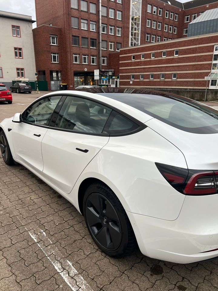 Tesla Model 3 LR Long Range AWD Dual Motor LETZTE CHANCE!!!! in Hannover