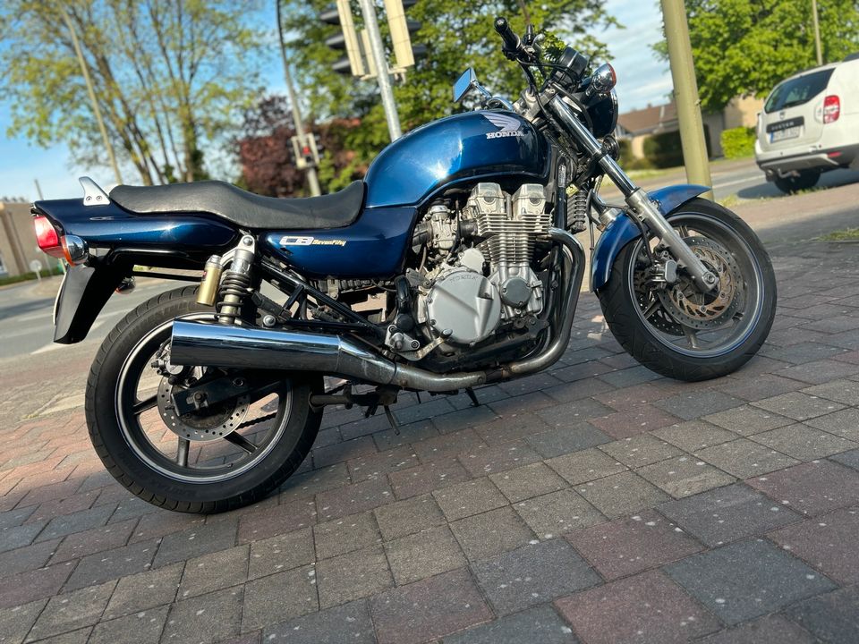 Honda CB Seven fifty in Hamm