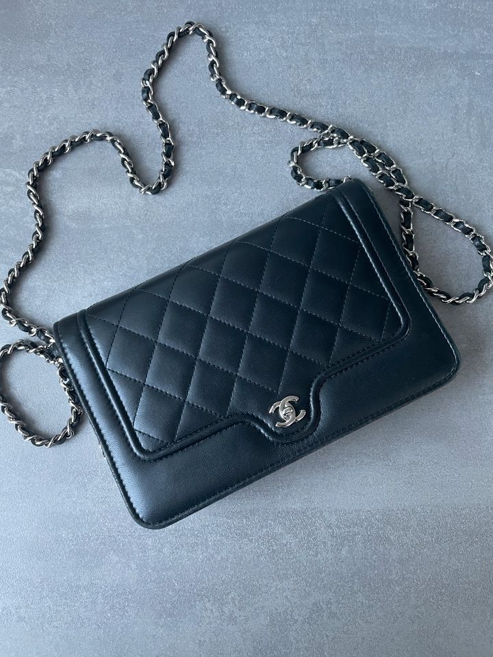 SALE Chanel  Wallet on Chain WOC Tasche Handtasche in Berlin