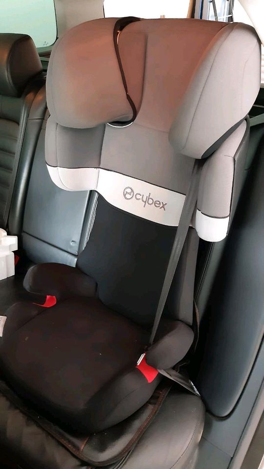 Cybex Kindersitz inkl Isofix in Künzelsau