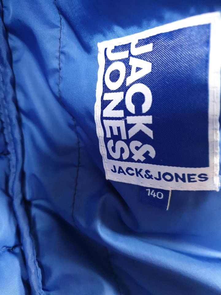 Jacke leicht Sommer Frühling Steppjacke Jack & Jones Gr. 140 blau in Osterby bei Medelby
