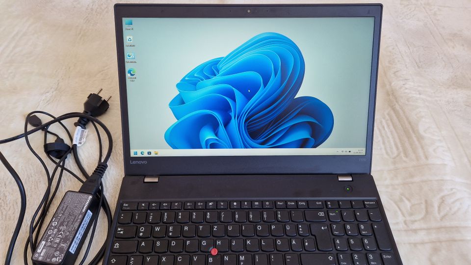 Lenovo ThinkPad Laptop T570 15,6" in Herne