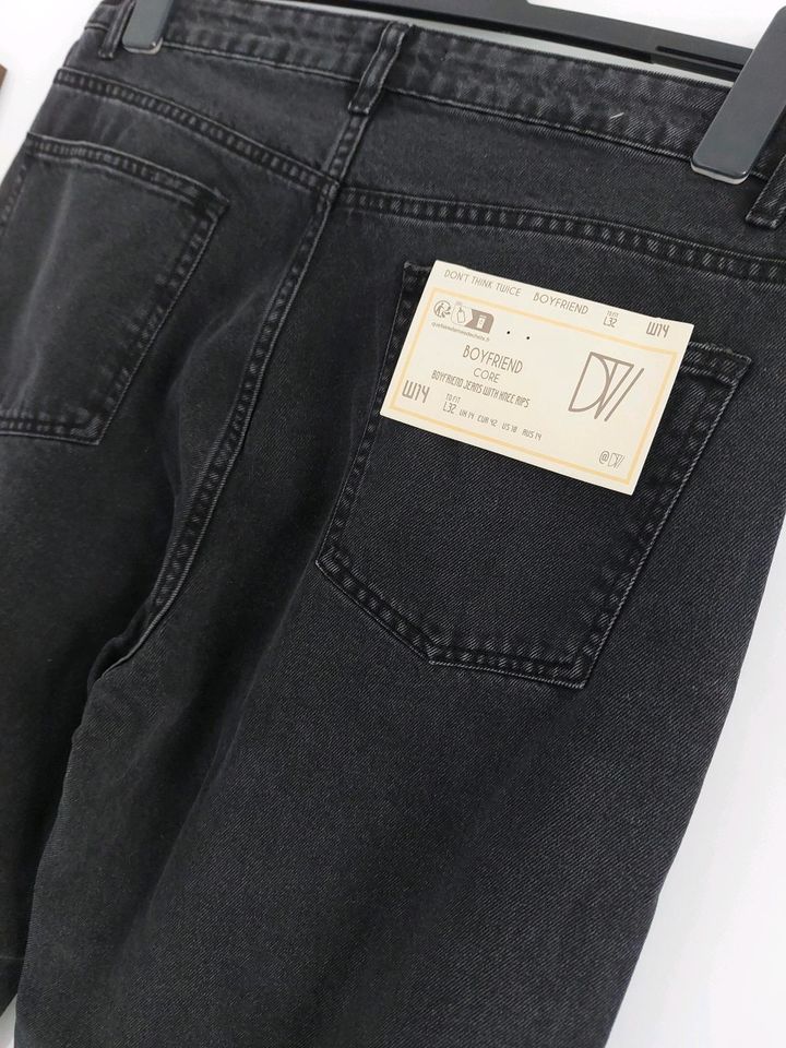 Jeans mit Knierissen NEU Gr. 42 Damen in Kerpen