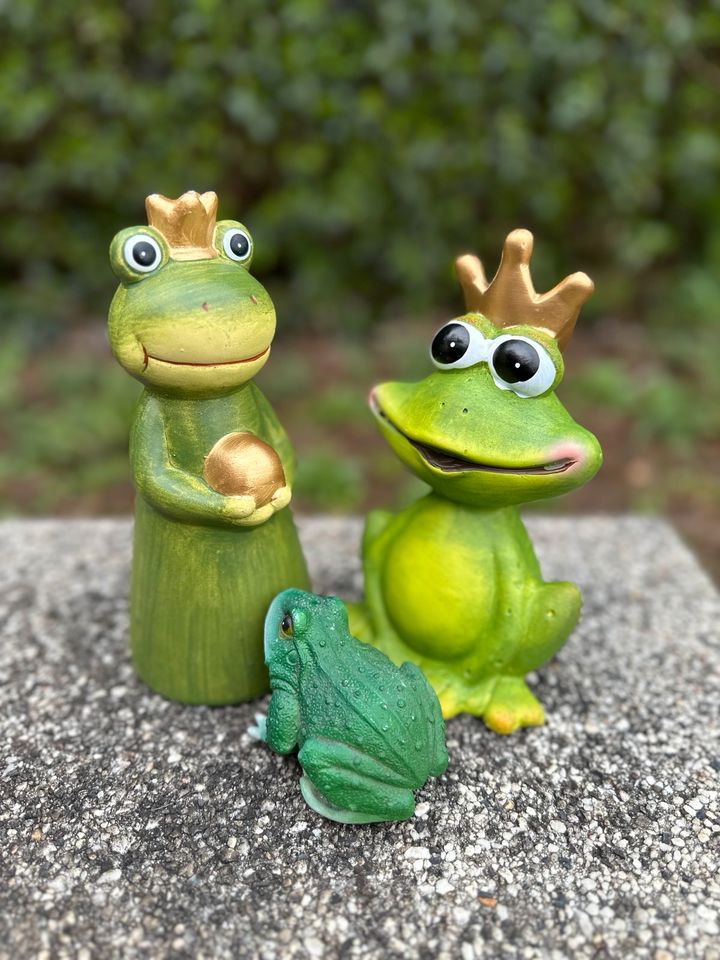 Garten Terrasse Dekor Figuren Froschfamilie 3 Stück in Schwedt (Oder)