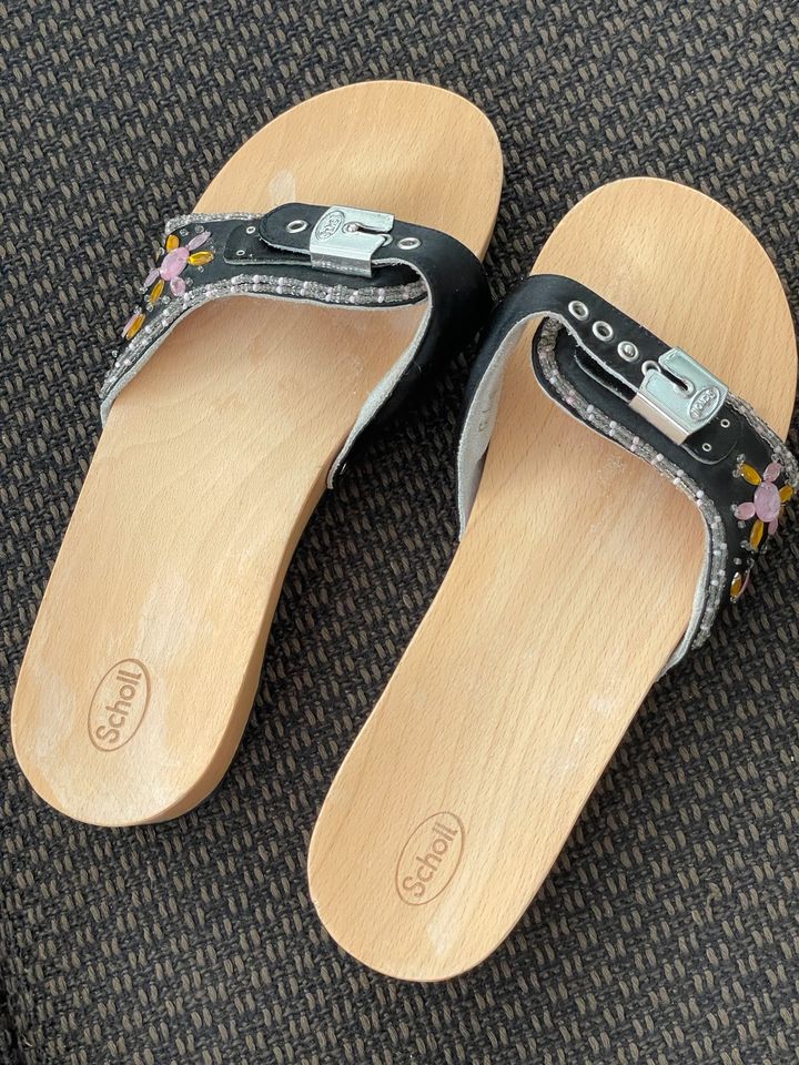 Scholl Slipper Holz 38-39 in Germering