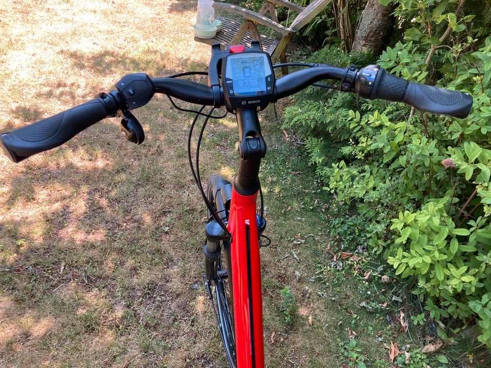 Kalkhoff Agattu Advance 3.B 26" rot/schwarz  RH 45 eBike in Darmstadt