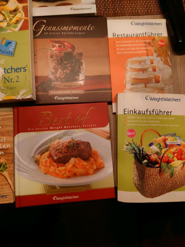 Kochbücher von Weight watchers Einkaufsführer Restaurantführer in Büchen