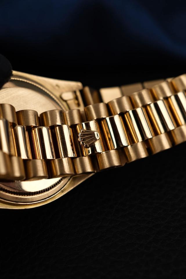 Rolex Day-Date 36 18038 Yellow Gold, Blue Vignette Diamond Dial in Ulm