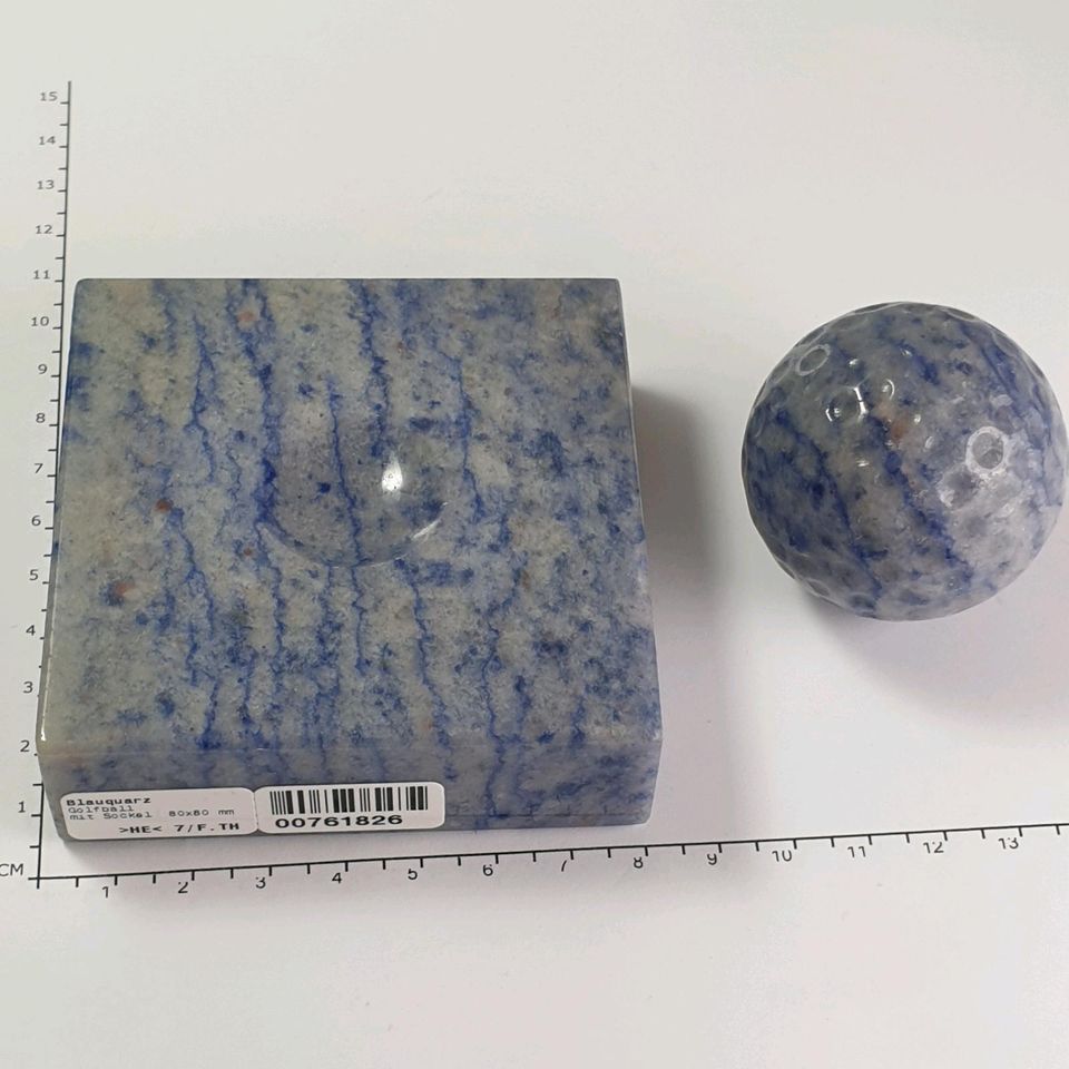 Skulptur aus Blauquarz " Golfball auf Sockel " 44 mm / 80 x 80 mm in Recklinghausen