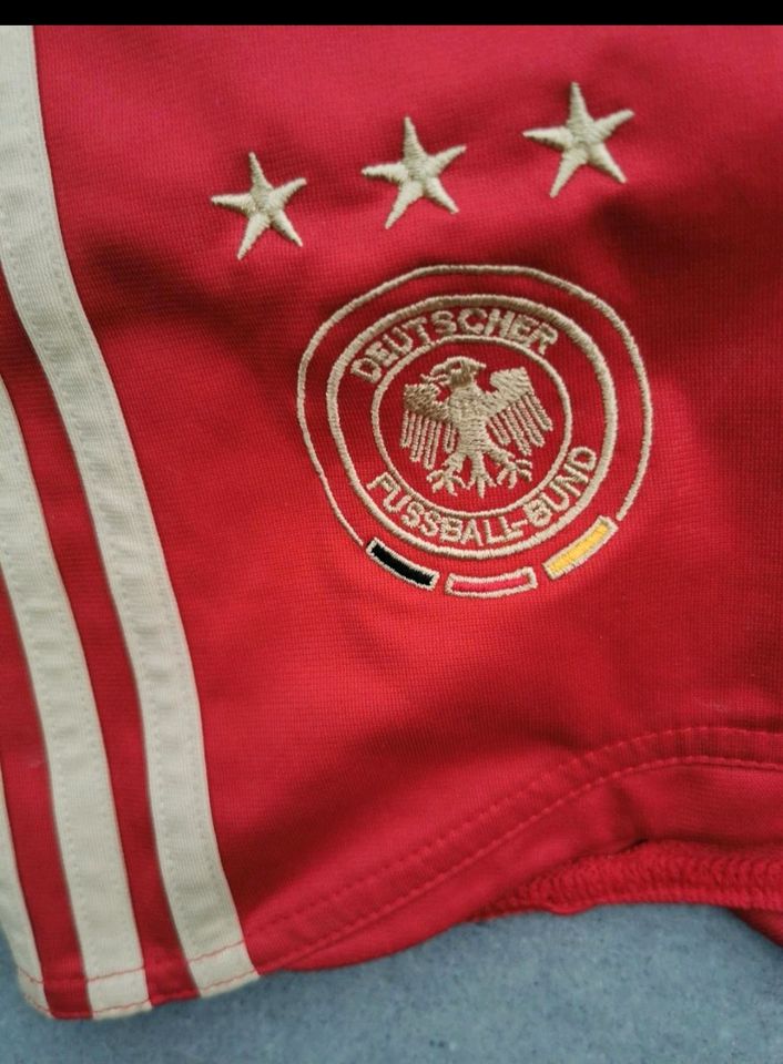 Original Deutsche Nationalmannschaft Fußballtrikot mit Hose in Marpingen
