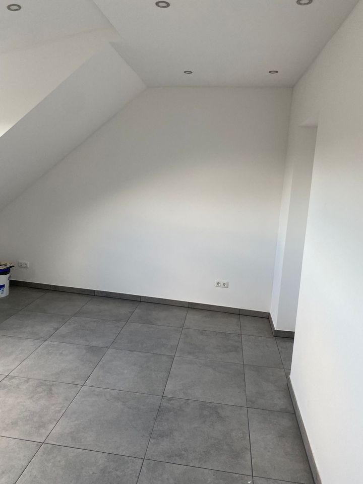 Kernsanierte 3-Zimmer Wohnung in LANNESDORF in Bonn