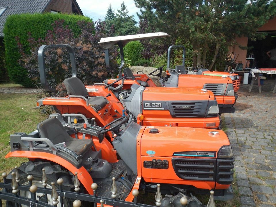 Kubota GL / GLX Mod. Kleintraktor Schmalspur Schlepper Traktor in Zielitz