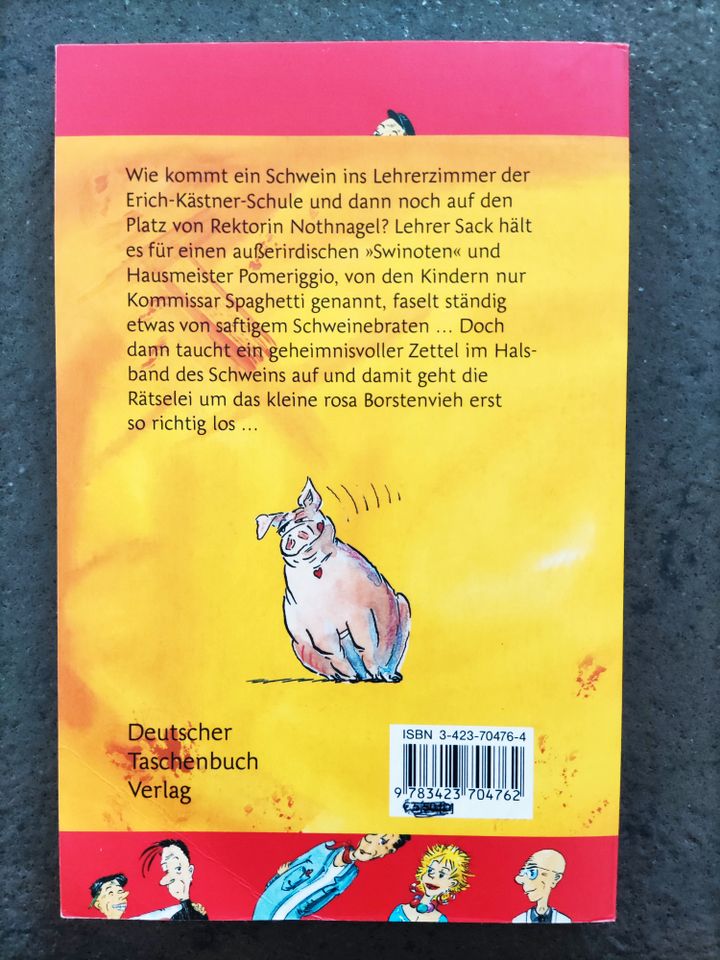 Kommissar Spaghetti und das Schwein im Lehrerzimmer in Kiel