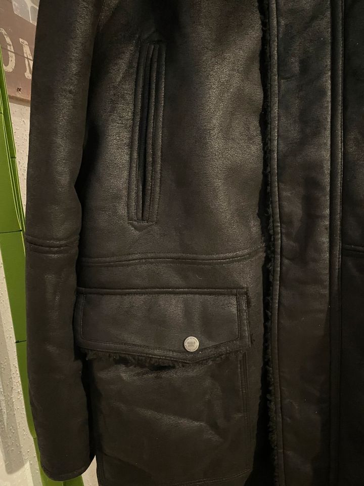 KHUJO WINTERJACKE GR XXL SCHWARZ in Mönchengladbach