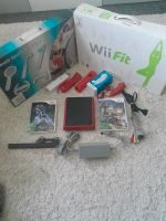 Wii Mini mit Controller und Zubehör. Berlin - Steglitz Vorschau