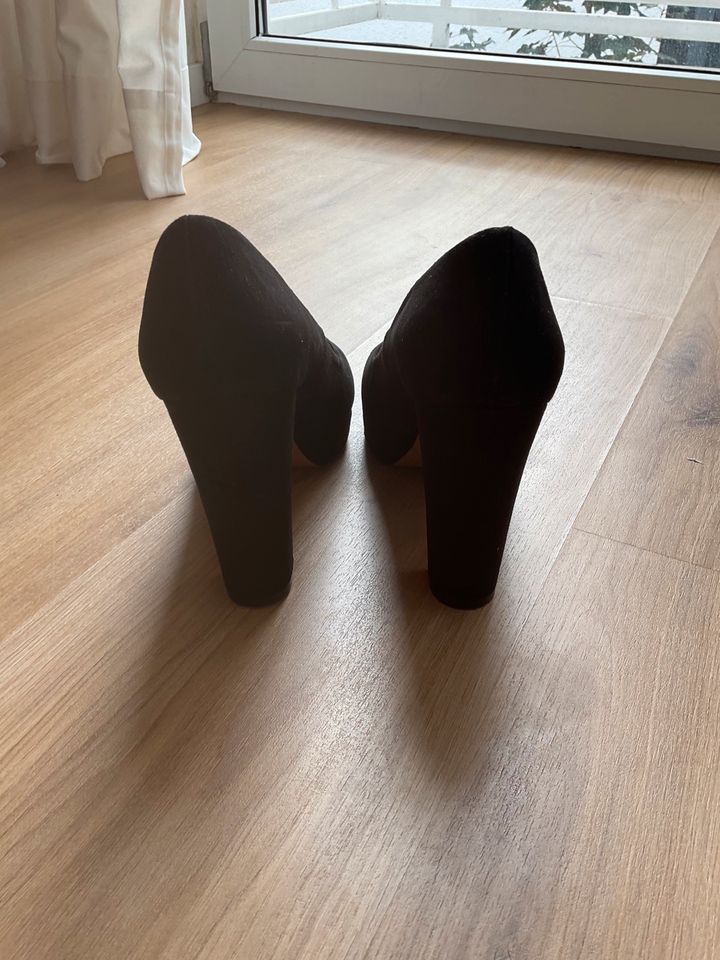 High Heel Schwarz H&M Größe 39 in Heusweiler