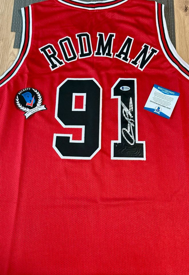 Dennis Rodman Trikot signiert / Chicago Bulls / NBA / Beckett in Berlin