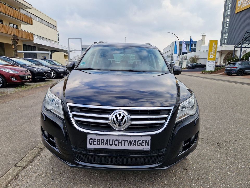 Volkswagen Tiguan Sport & Style 4Motion*1.Hand*Pano-Dach* in Kornwestheim