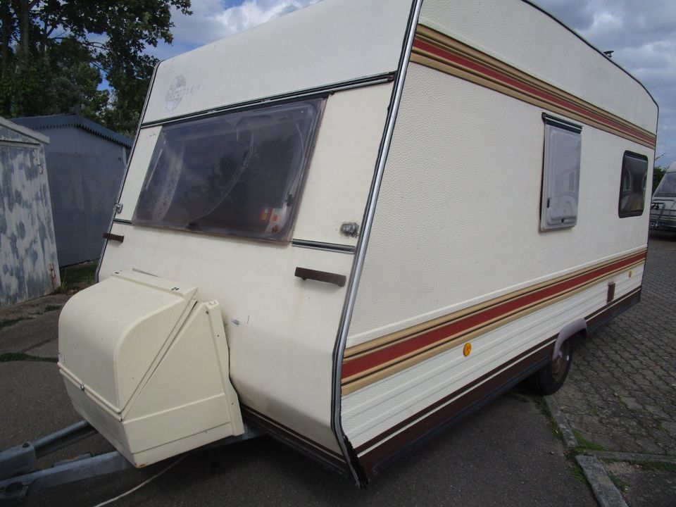 Nr.44 Bürstner City mit Stockbett, TÜV:7/25, billigwohnwagen. de in Bad Saulgau