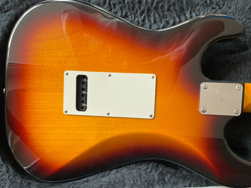 G&L S-500 USA Sunburst in Hamburg