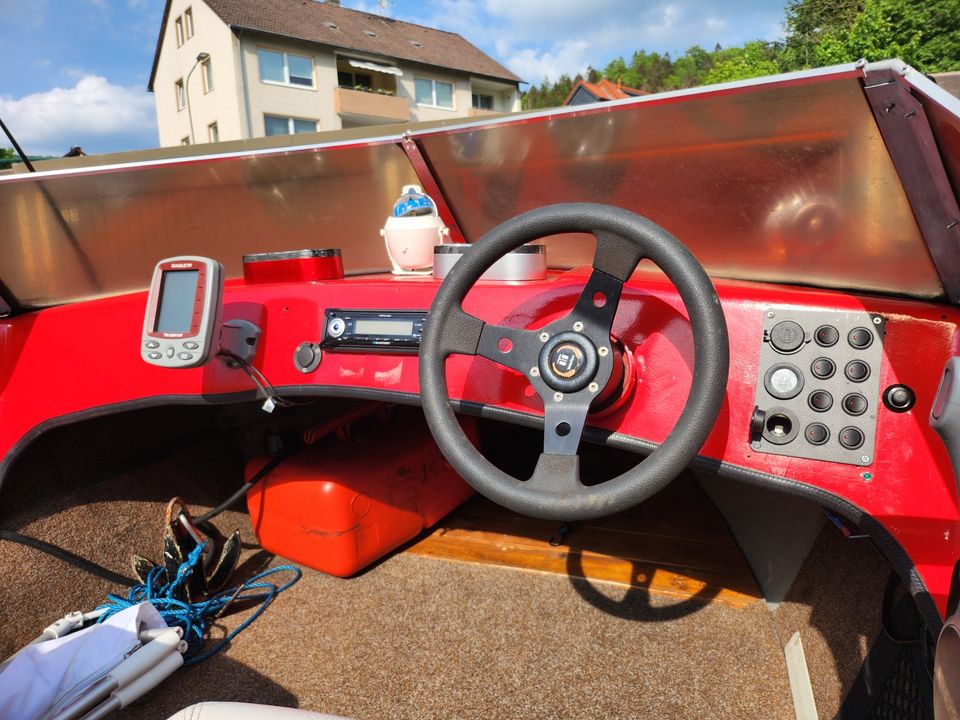 Motorboot ( Führerscheinfrei) mit Trailer in Windhausen