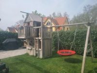 Spielturm von Wickey aus Holz mit Balkon und Schaukel Bayern - Roßtal Vorschau