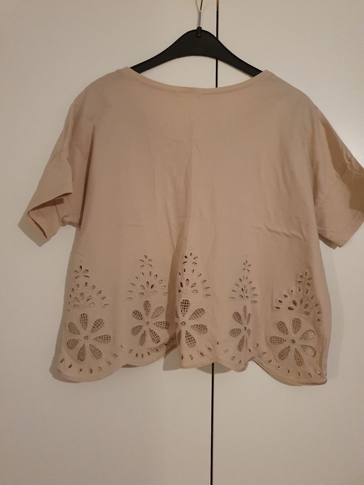 H&M Sommer Shirts Tops crop Baumwolle Viskose lila beige weiß in Berlin