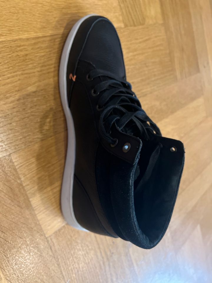 HUB hohe Sneaker schwarz, Gr.43 in Wachtendonk