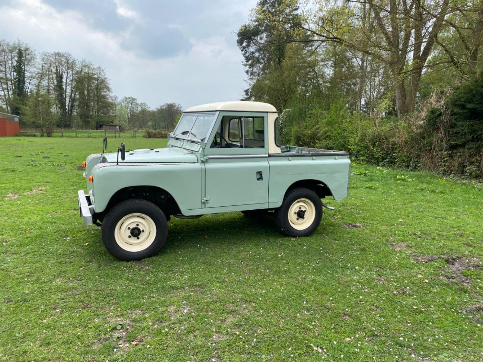 Abbildung des Autos Land Rover Serie II