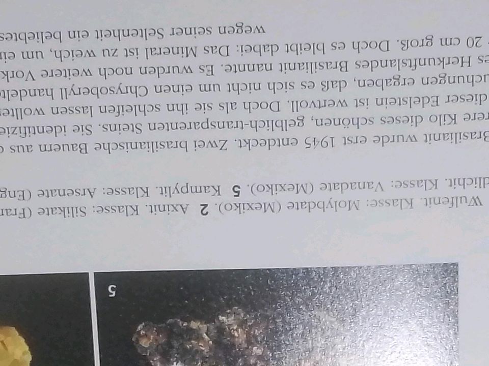 Das große Buch , enthält sehr Bilder von Edelsteine und Mineralie in Hemer