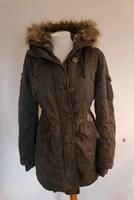 Winterparka in khakifarben Gr. 38 Burglesum - Lesum Vorschau