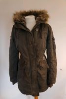 Winterparka in khakifarben Gr. 38 Burglesum - Lesum Vorschau