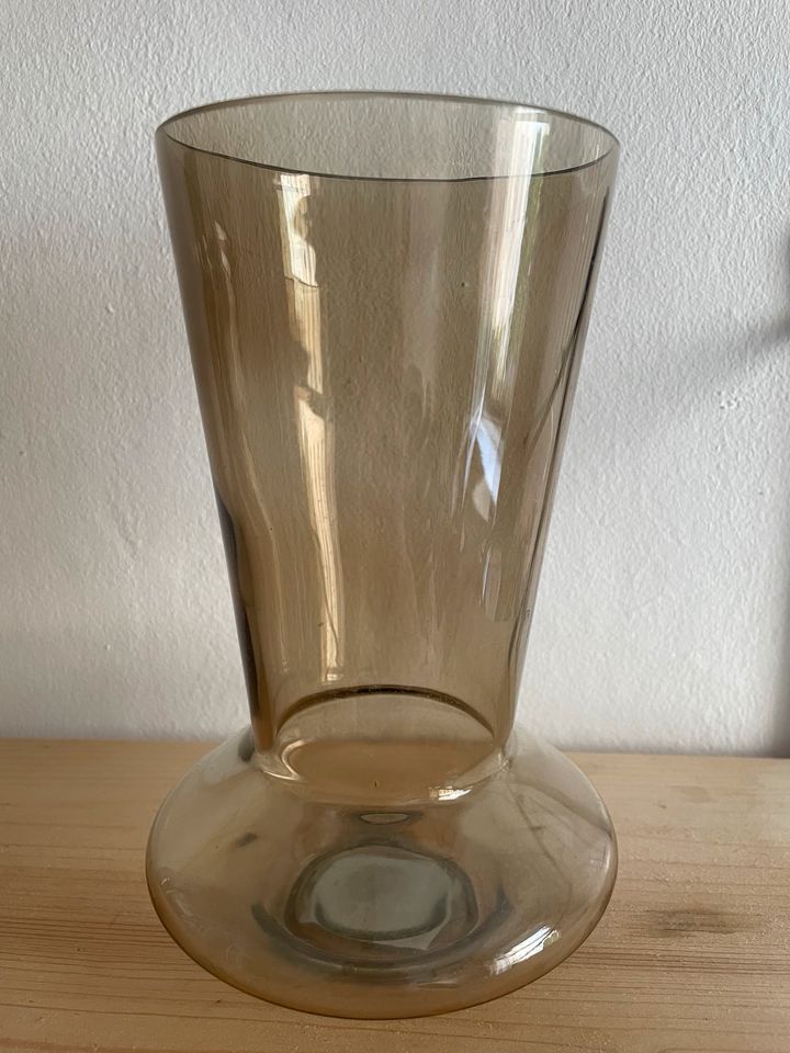 Vase aus Glas 19 cm hoch von Depot in Berlin