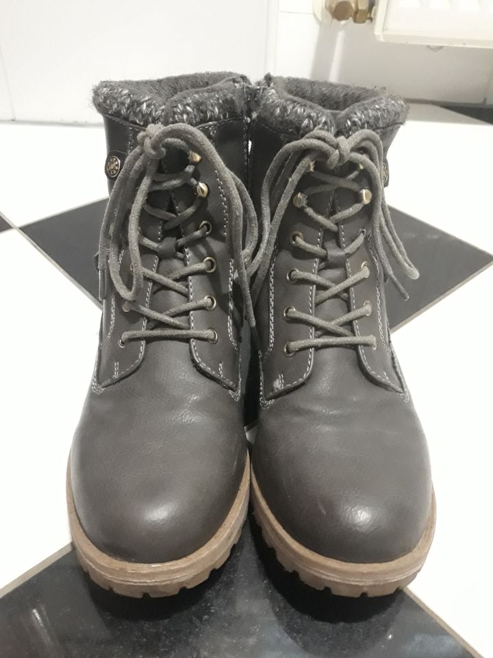 Jane Klain Boots Stiefelette khaki super soft Gr 39 in Düsseldorf