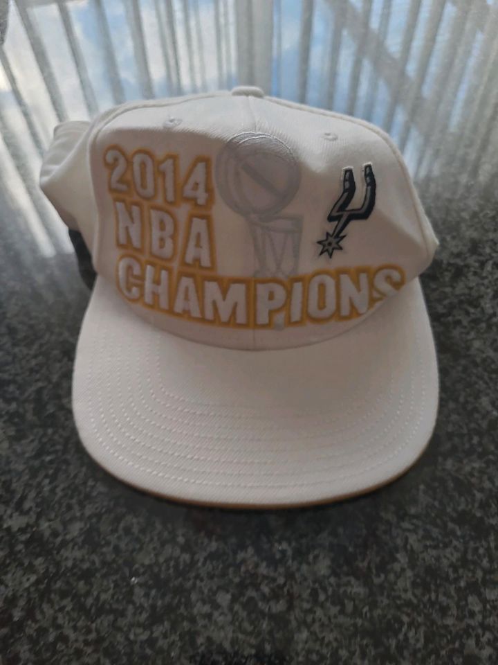 2014 NBA CHAMPIONS CAP von adidas in Hanau