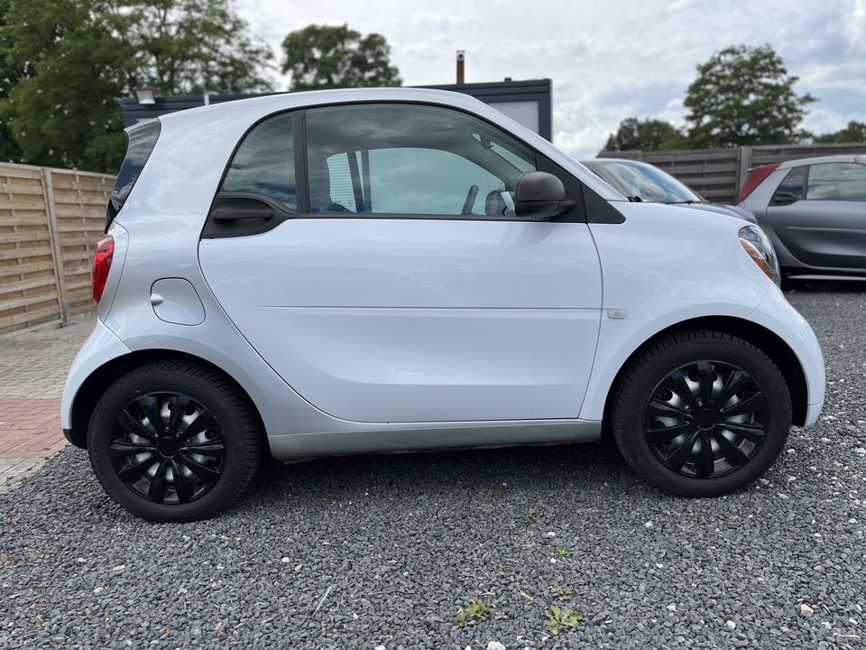 Smart ForTwo Turbo/Leder/Navigation/MwSt/SitzHz. in Rellingen