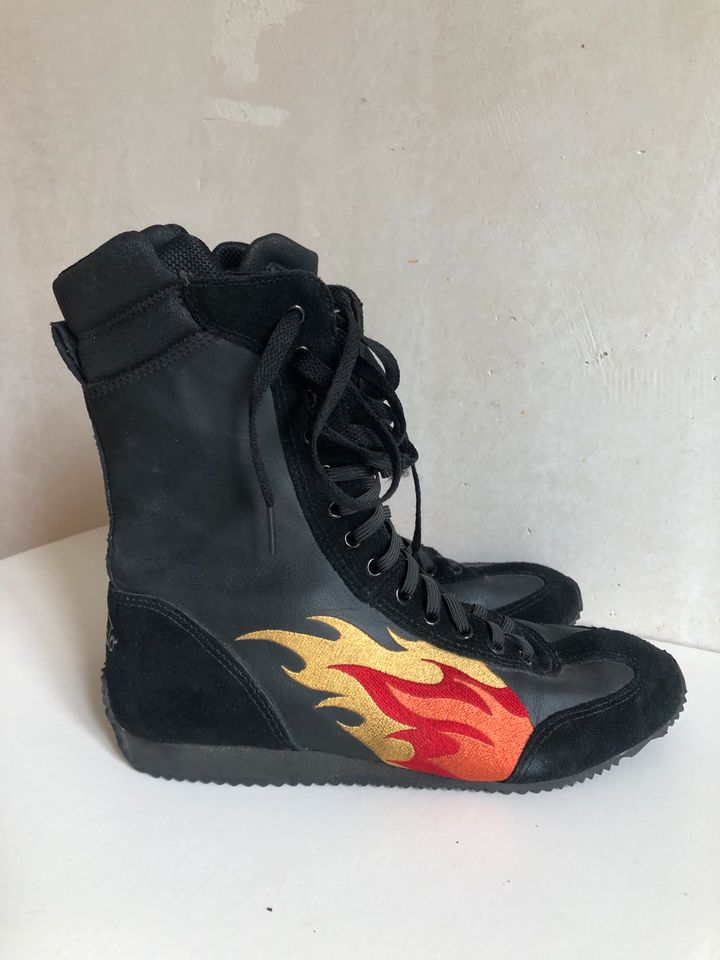 Buffalo black boxing boots sneakers EU39 in Berlin