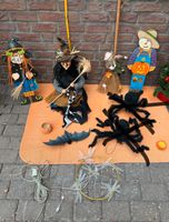 Halloween Deko Hexe Spinnen Holzsufsteller Nordrhein-Westfalen - Mönchengladbach Vorschau