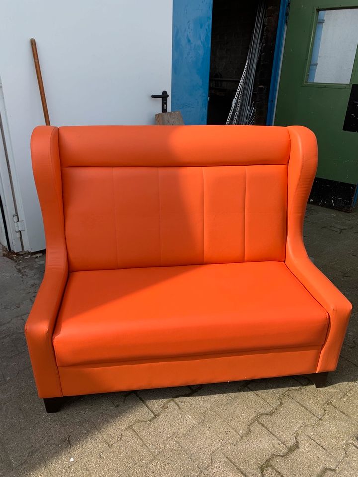 2 Stück neue Designer Couch Polstergarnitur 2+2 Büro + Wohnzimmer in Bochum