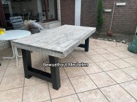 Wunderschöner Gartentisch Gerüstholz mit Tischbeinen aus Stahl!! Nordrhein-Westfalen - Oberhausen Vorschau