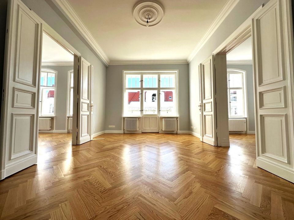 ALLES NEU (2023) im Altbau (1900)! in Berlin