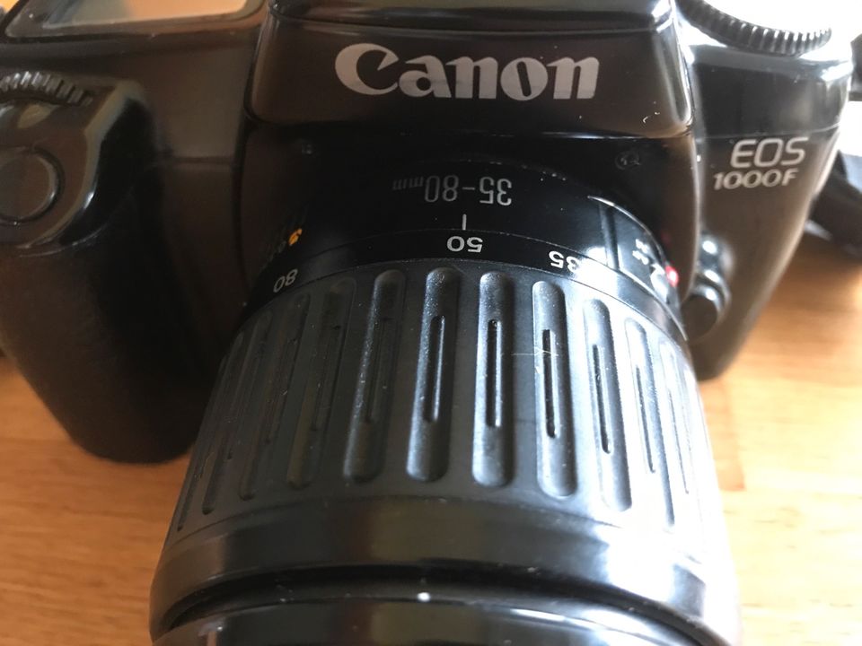 Canon-Spiegelreflex-Kamera-EOS1000F-Objektiv-35-80 in Morbach