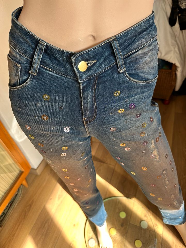 Alba Moda gr.36/S Blumen skinny Jeans Röhre in Lutherstadt Wittenberg