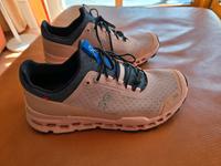 ON Laufschuhe Damen Größe 40.5 Saarland - Lebach Vorschau